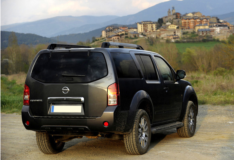 car-use.lv - Nissan Pathfinder R51 (2005...2012) Iespaidīgs bezceļnieks ...